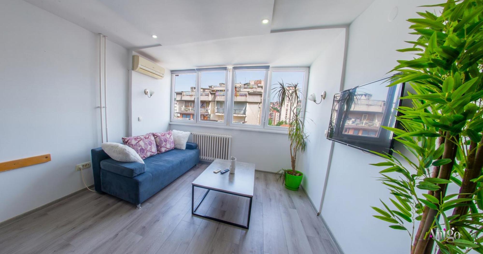 Pluton Apartment *